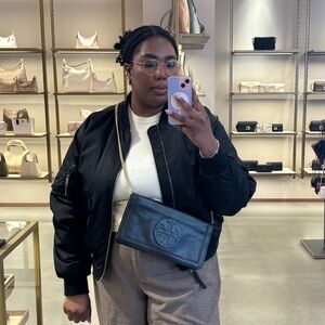 Meet your Posher, Lindsay